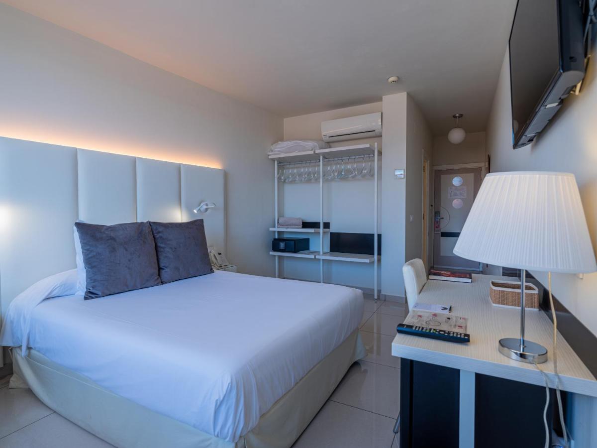 On Hotels Oceanfront Adults Designed Matalascanas Bagian luar foto